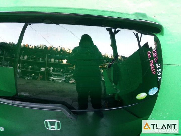 Дверь задняя honda freed spike