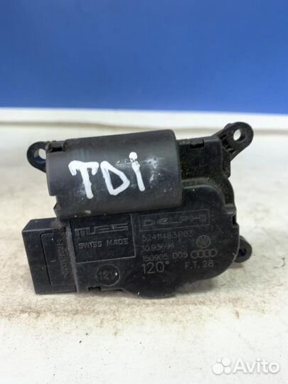 Моторчик заслонки печки Volkswagen Touareg 1 7L