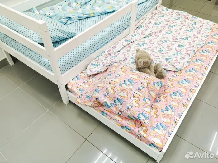 Кроватка выдвижная из натурального дерева для малы