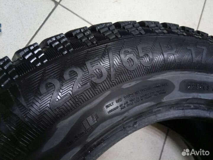 Gislaved Nord Frost 200 SUV 225/65 R17 102T