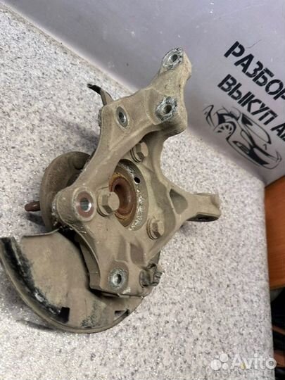 Кулак поворотный передний правый Chevrolet Cruze