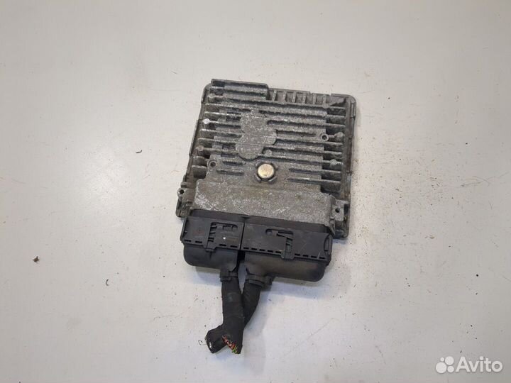 Блок управления двигателем Volkswagen Golf 6, 2010