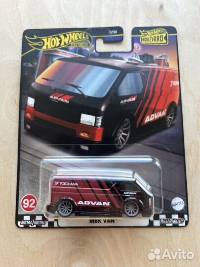 Hot Wheels Premium Boulevard