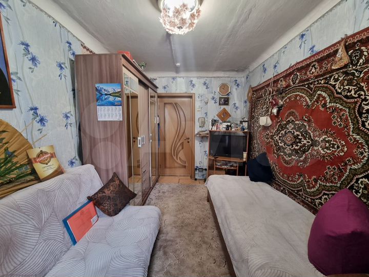 Комната 23,6 м² в 2-к., 1/5 эт.