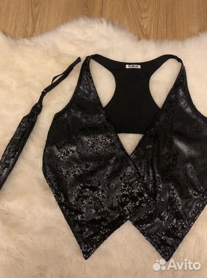 Праздничный жилет и галстук для девочки