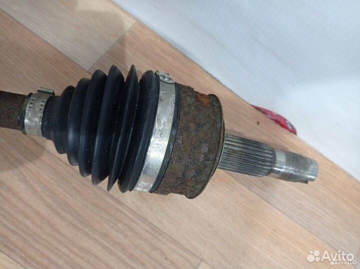 Привод шрус передний левый Chevrolet Aveo T300