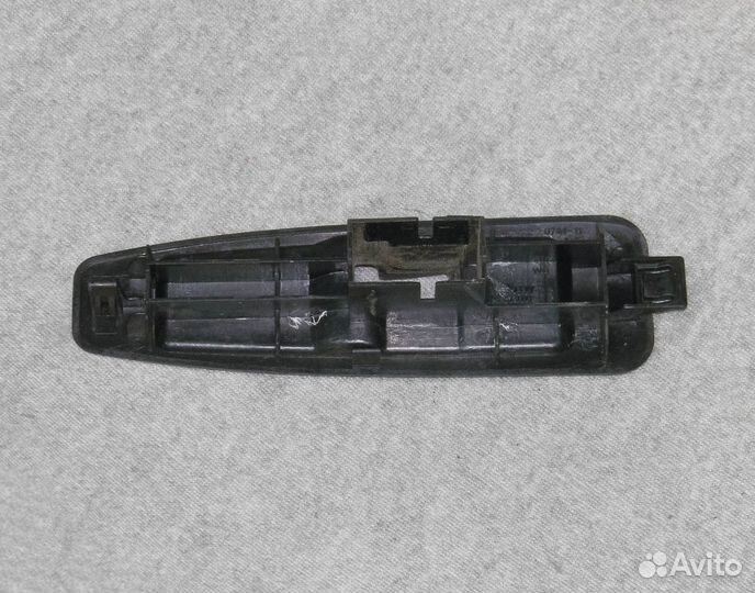 Накладка кнопки стеклоподъемника передняя правая G