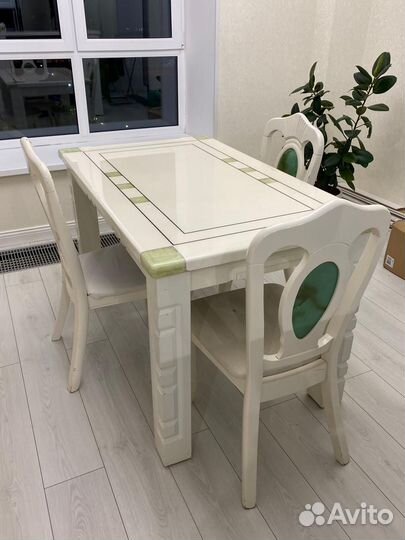 Кухонный стол и стулья бу