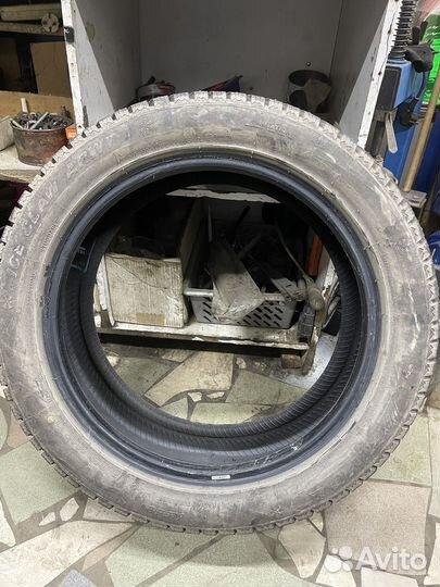 Arivo Ice Claw ARW7 235/50 R19