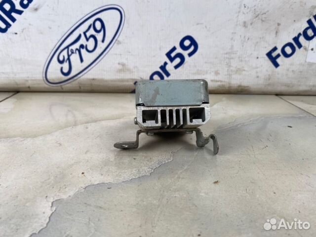 Блок управления топливным насосом Subaru B9