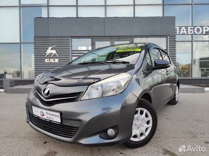 Toyota Vitz 1.0 CVT, 2011, 142 002 км