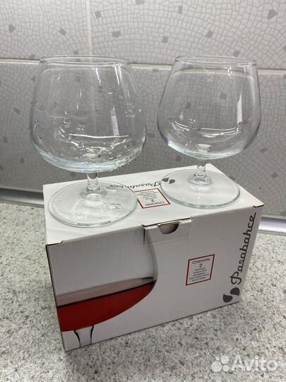 Бокалы, стаканы, чашки, рюмки