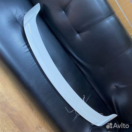 Диодный спойлер багажник Toyota Camry 70