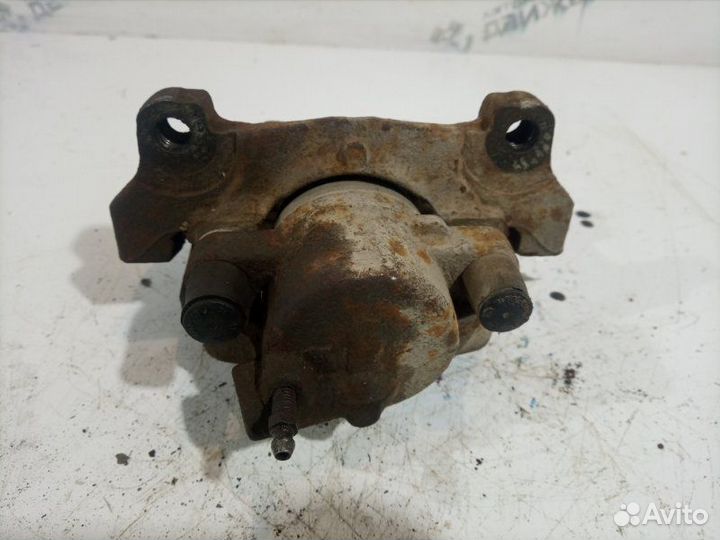 Суппорт передний правый Ford Mondeo 4 1.6 2009