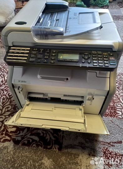 Принтер лазерный цветной