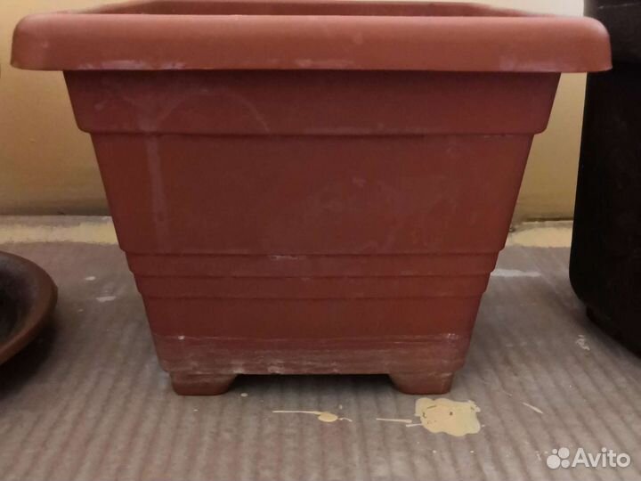 Горшки-вазоны для цветов с поддонами