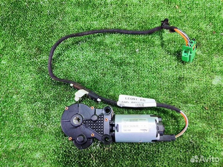 Моторчик сиденья Land Rover Discovery 4 2010