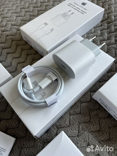 Зарядное устройство на iPhone 20w