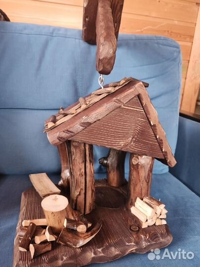 Кормушка для птиц из дерева