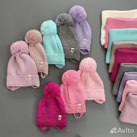 Новые демисезонные шапки и снуды