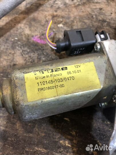 Стеклоподъемник передний правый Ford Focus 1