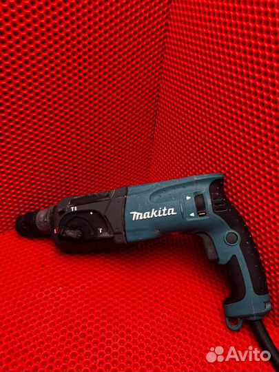 Перфоратор Makita HR 2470 (Дм)