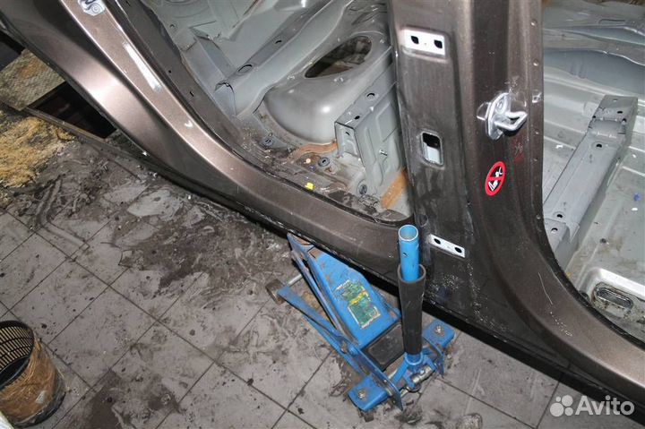 Порог со стойкой правый Volvo XC90 2014-2019