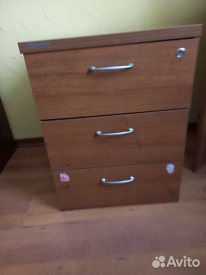 Тумба выкатная бу