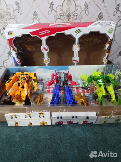 Игрушка робот трансформер