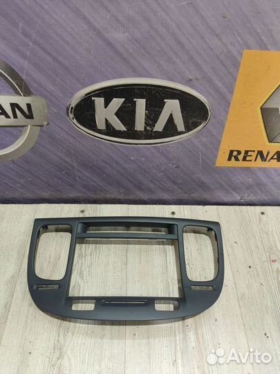 Рамка магнитолы Накладка панели центр Kia RIO 2