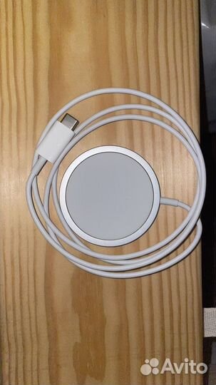 Беспроводная зарядка на iPhone