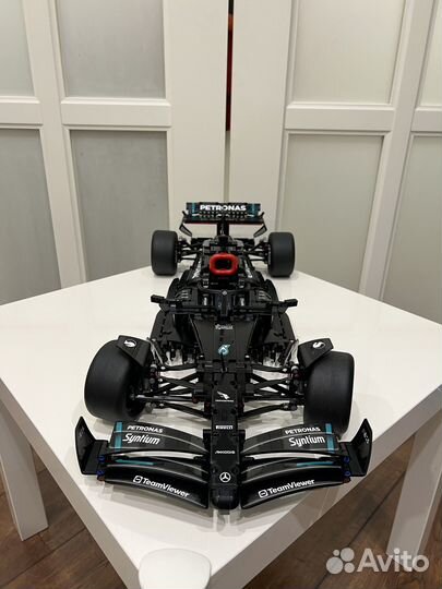 Lego Technic 42171 Гоночная машина Mercedes-AMG F1