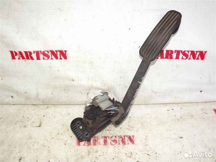 Педаль газа Вольво S60