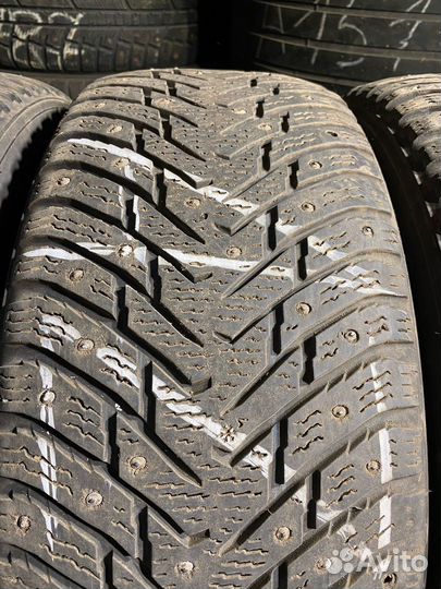 Nokian Tyres Hakkapeliitta 8 215/55 R17 98T