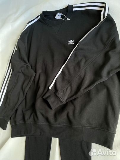 Свитшот adidas