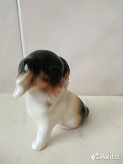 Фарфор.Собака
