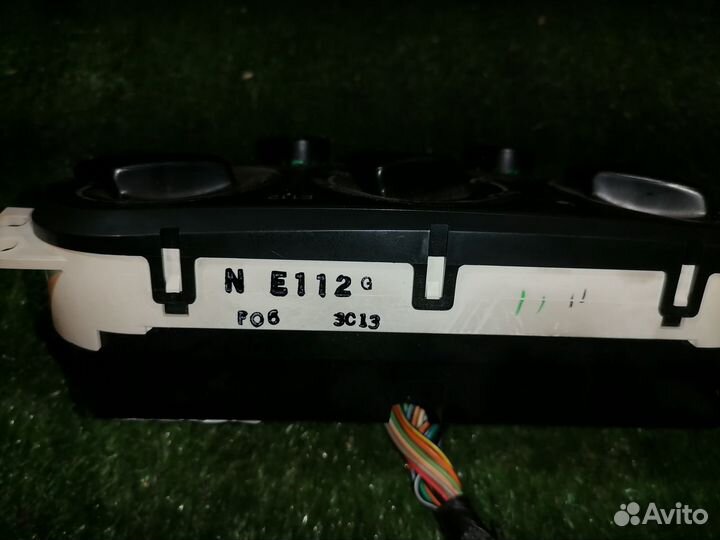 Блок управления климат-контролем Mazda Tribute EP3