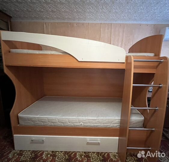 Двухъярусная кровать бу