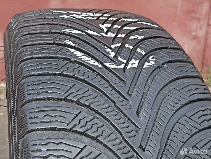 Michelin Alpin 5 205/45 R17 88H