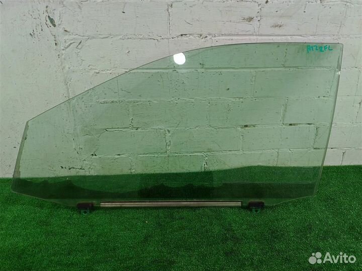 Стекло переднее левое Lexus RX400H 2007