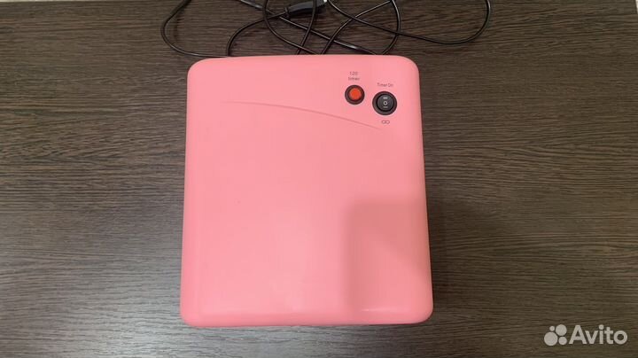 Лампа для сушки ногтей