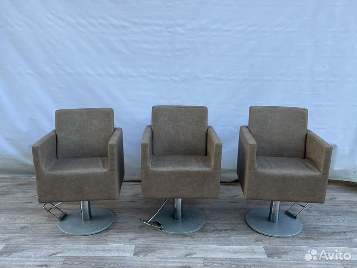 Парикмахерское кресло Италия Maletti