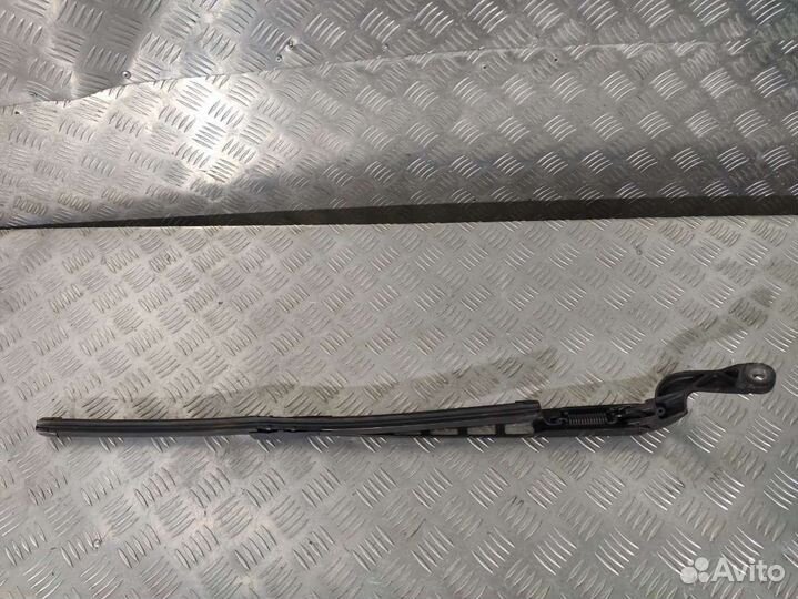 Щеткодержатели (поводок стеклоочистителя, дворник)