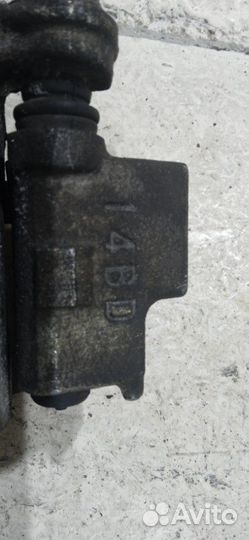 Суппорт задний левый Toyota Land Cruiser Prado 150