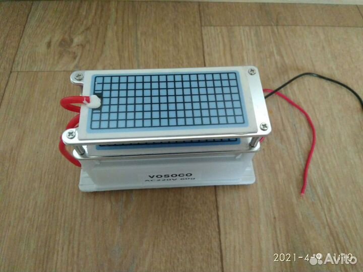 Генератор озона с пластинами