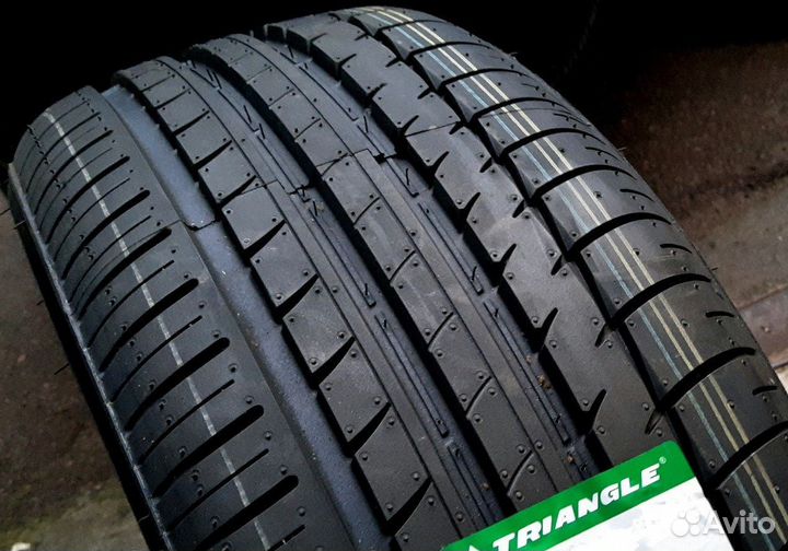 Triangle Sports TH201 255/35 R18 94Y