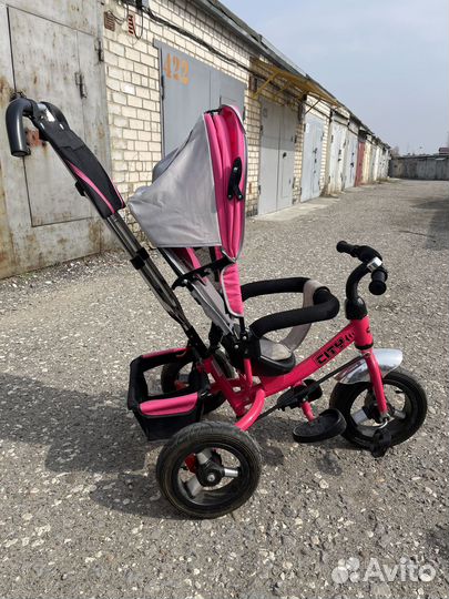 Трехколесный велосипед