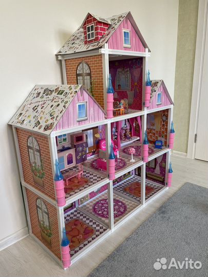 Домик кукольный с мебелью