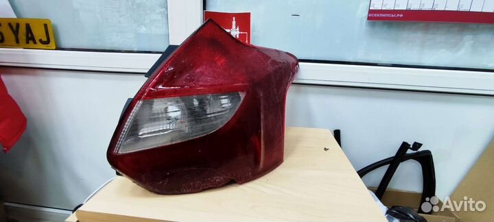 Фонарь задний правый на Focus 3 хетч