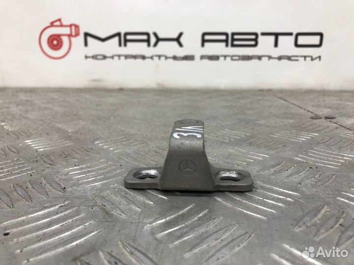 Б/У ответная часть замка двери задний левый